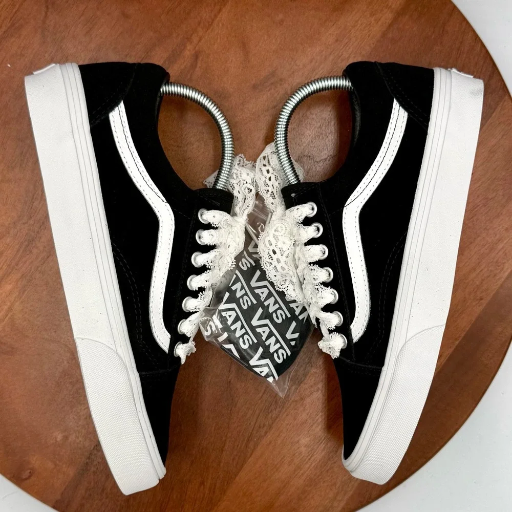 Vans Old Skool Pop‎ Lace Black Suede Skate Shoe Sneakers Womens 8.5 Coquette